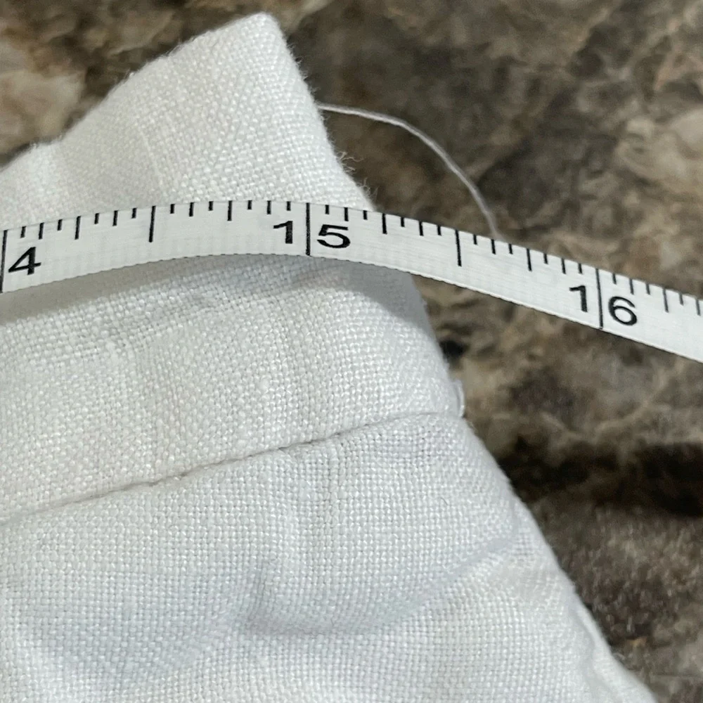 Chico's Women's White Cropped Pants Size 1 Eyelet Trim bottom Elastic Waist